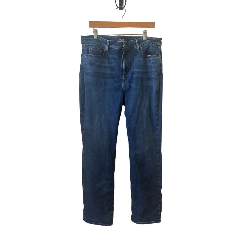 Not Your‎ Daughters Jeans Women 16 Marilyn Straight Med Wash Plus Lift & Tuck